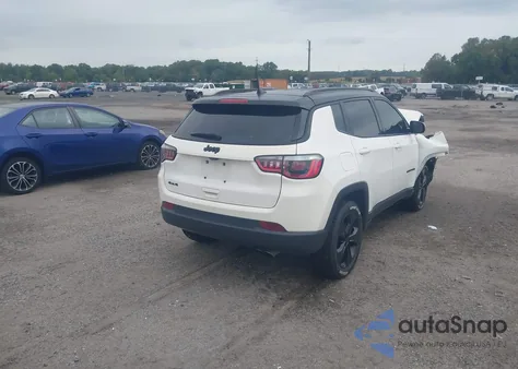 2019 Jeep Compass Altitude 4X4 from USA, damaged, VIN 3C4NJDBBXKT792107